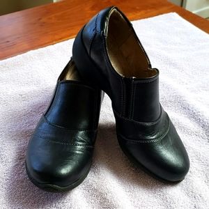 Naturalizer Shoes Ladies size 7.5M Black